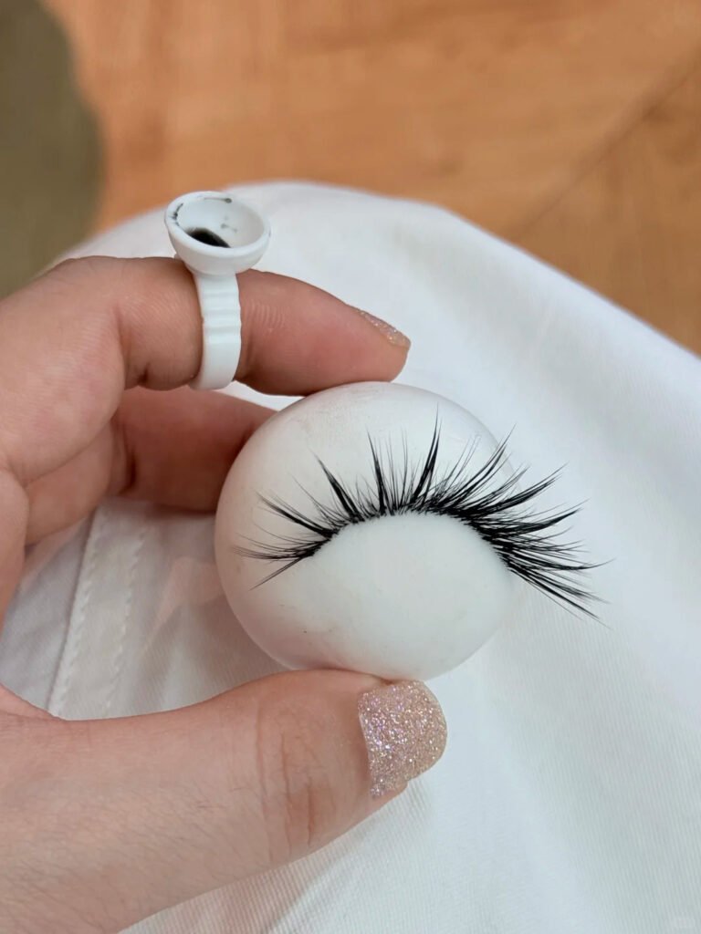 Why Professional Lash Artists Choose Shewincosmetic Lash Products