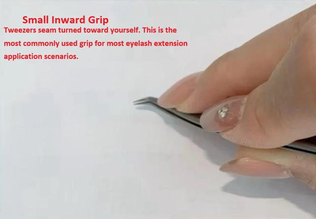 Small inward lash extension grip - tweezers seam facing lash artist‘s own face, used for first and second layers and mid-lash lift